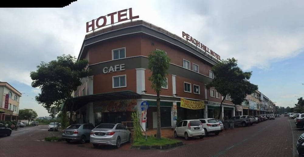 Peach Hill Hotel — hotel near Seletar Airport