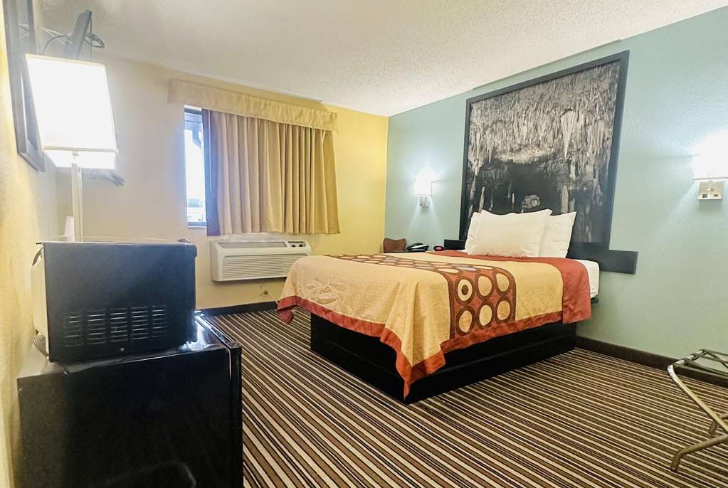 Super 8 by Wyndham Warrenton - photo 24