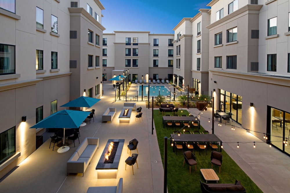 SpringHill Suites by Marriott Valencia - photo 2