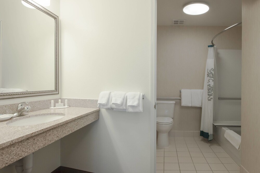 Residence Inn by Marriott Des Moines West - photo 18