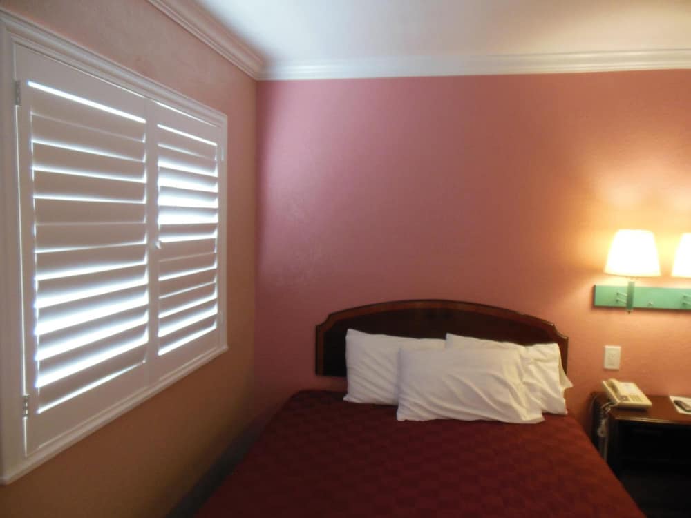 Sealamp Inn - photo 29