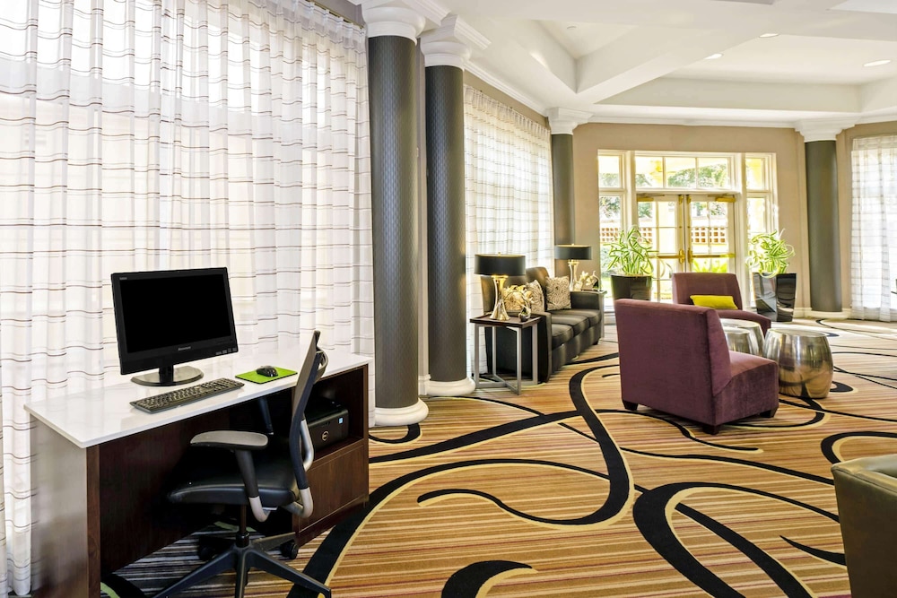 La Quinta Inn & Suites by Wyndham Houston West Park 10 - photo 3