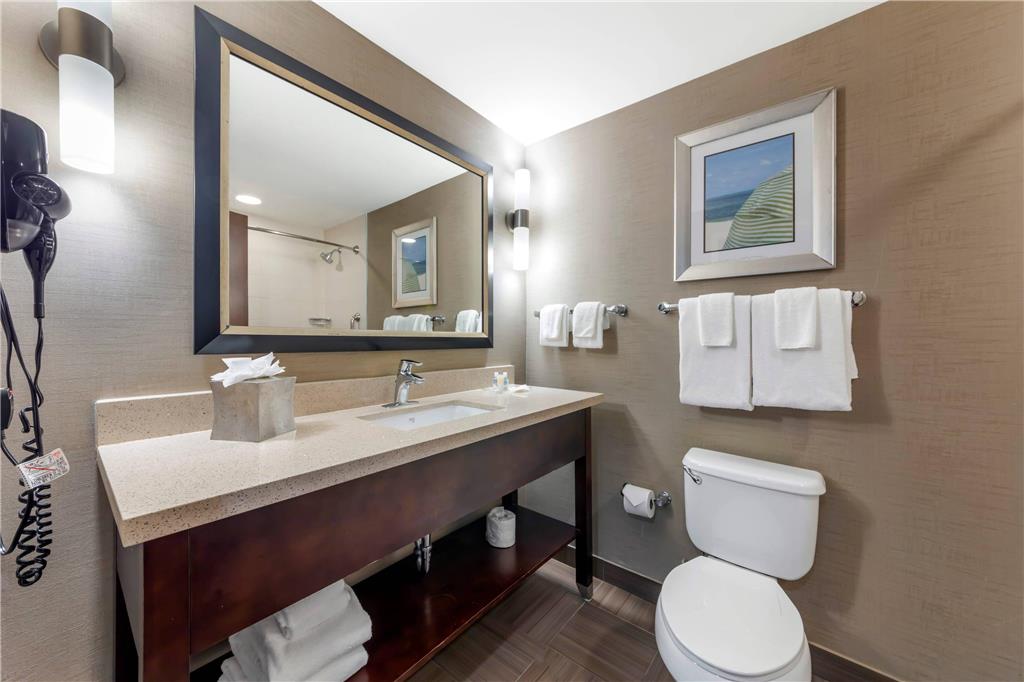 Comfort Suites Miami Airport North - photo 17