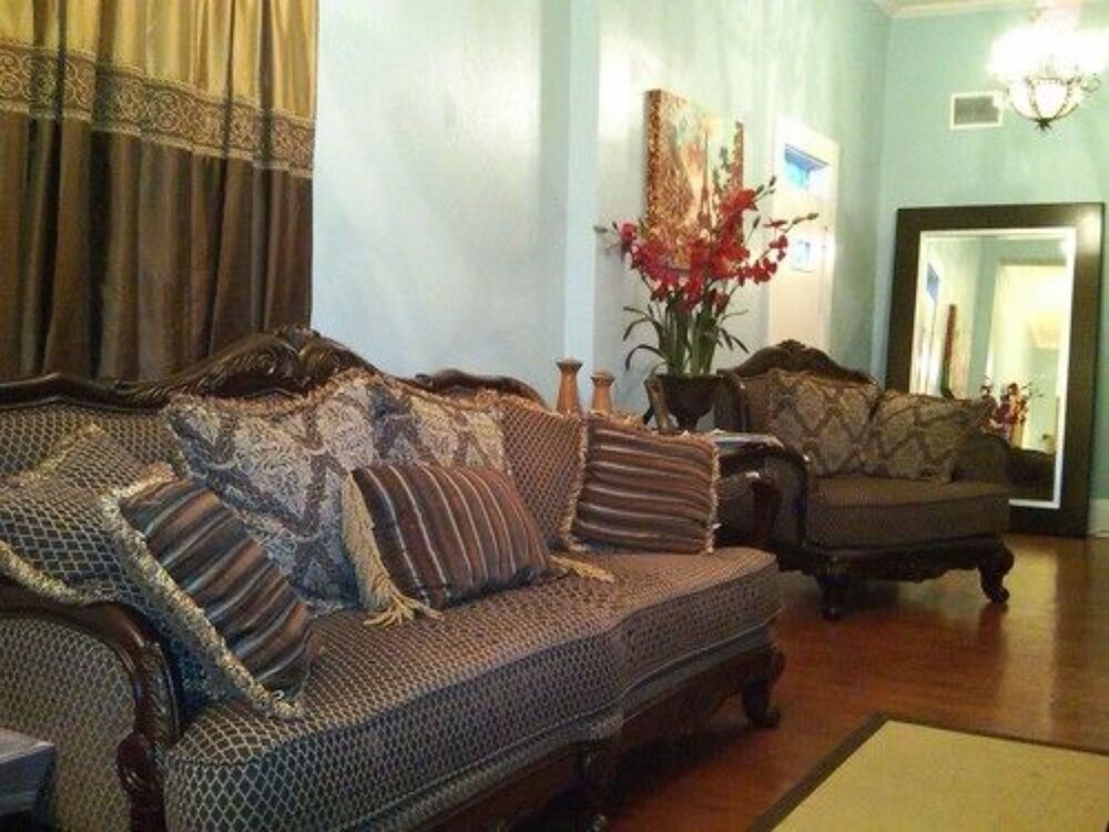 Creole Inn - photo 2