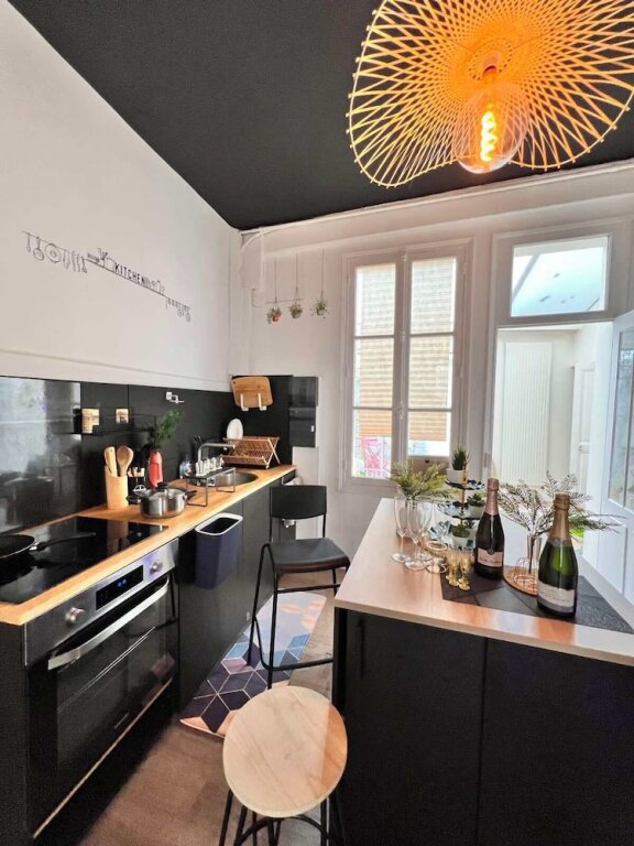Champagne Residence Centre Ville — 4-Star Luxury Hotel in Chalons-En-Champagne, France