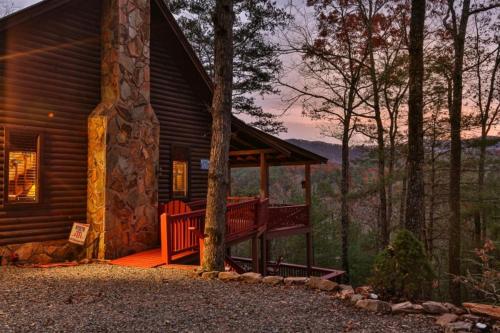 Living on the Ledge in Blue Ridge, United States