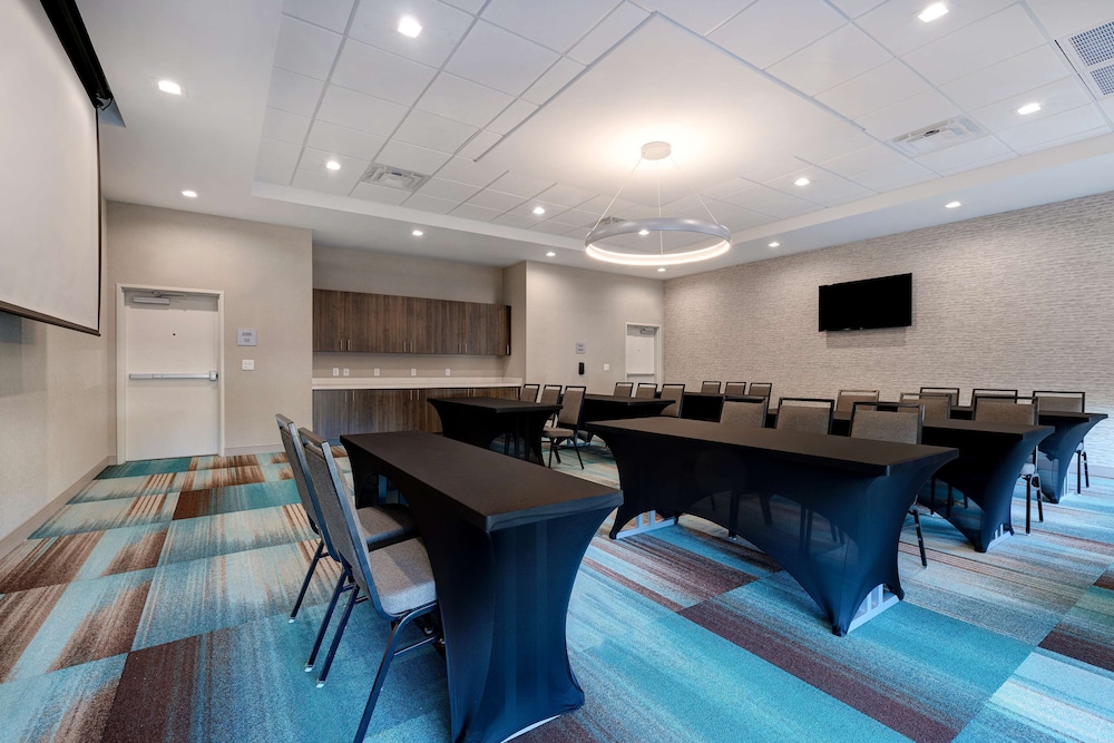Home2 Suites by Hilton Galveston - photo 49