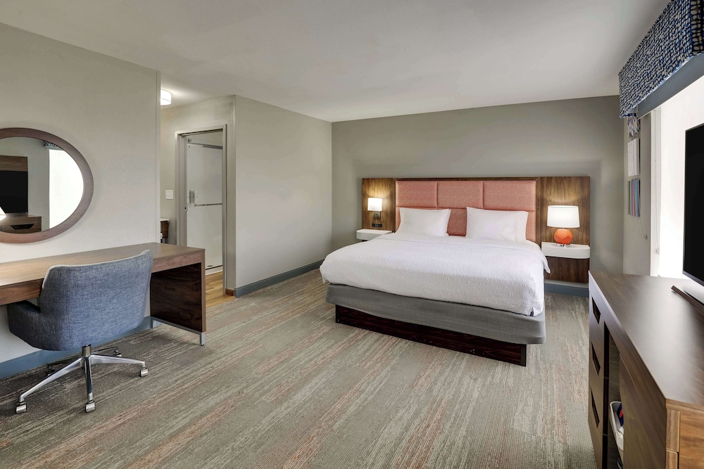 Hampton Inn & Suites St. Louis Edwardsville - photo 35