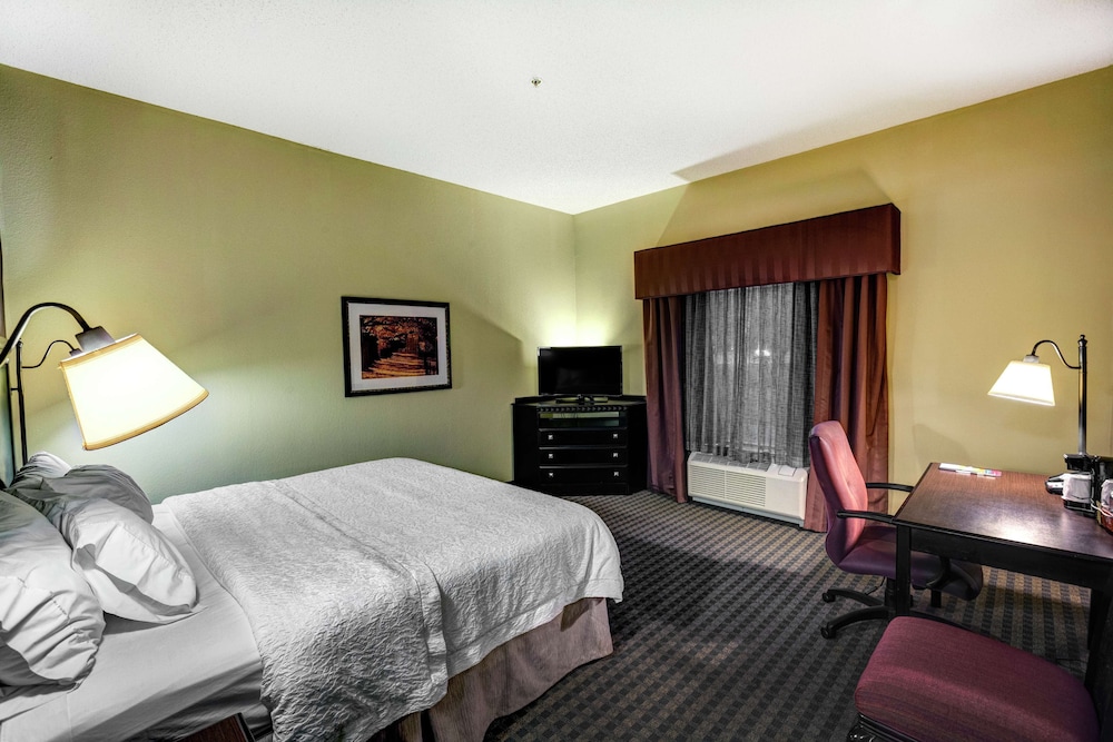 Hampton Inn & Suites Chadds Ford - photo 9