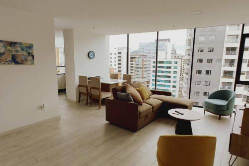 Espectacular departamento con vista a la Carolina — 4-Star Luxury Hotel in Quito, Ecuador