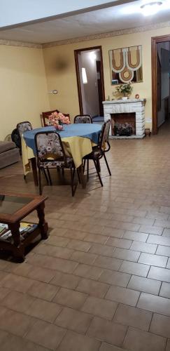 Amplio Departamento Temporario in La Plata, Argentina