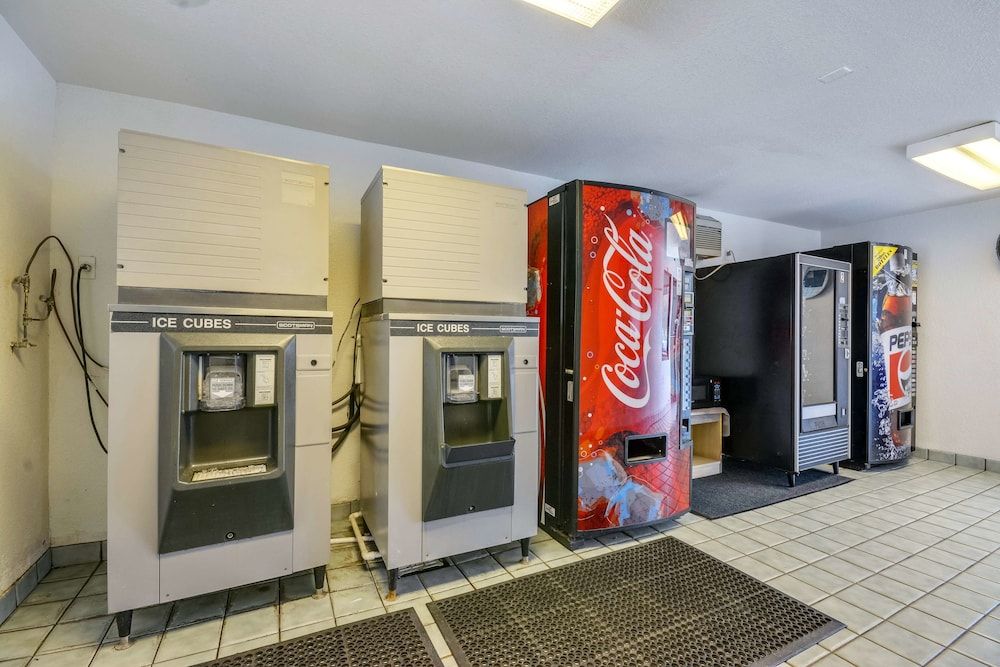 Motel 6 Tuscaloosa - photo 24