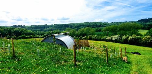 Huggeley Hall Astounding Chic Valley Experience with Hot Tub in Worcester, United Kingdom