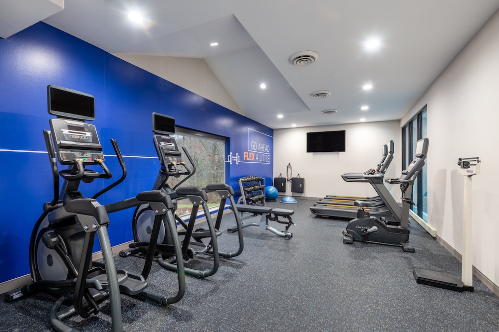 Holiday Inn Express & Suites Wadsworth by IHG - photo 19