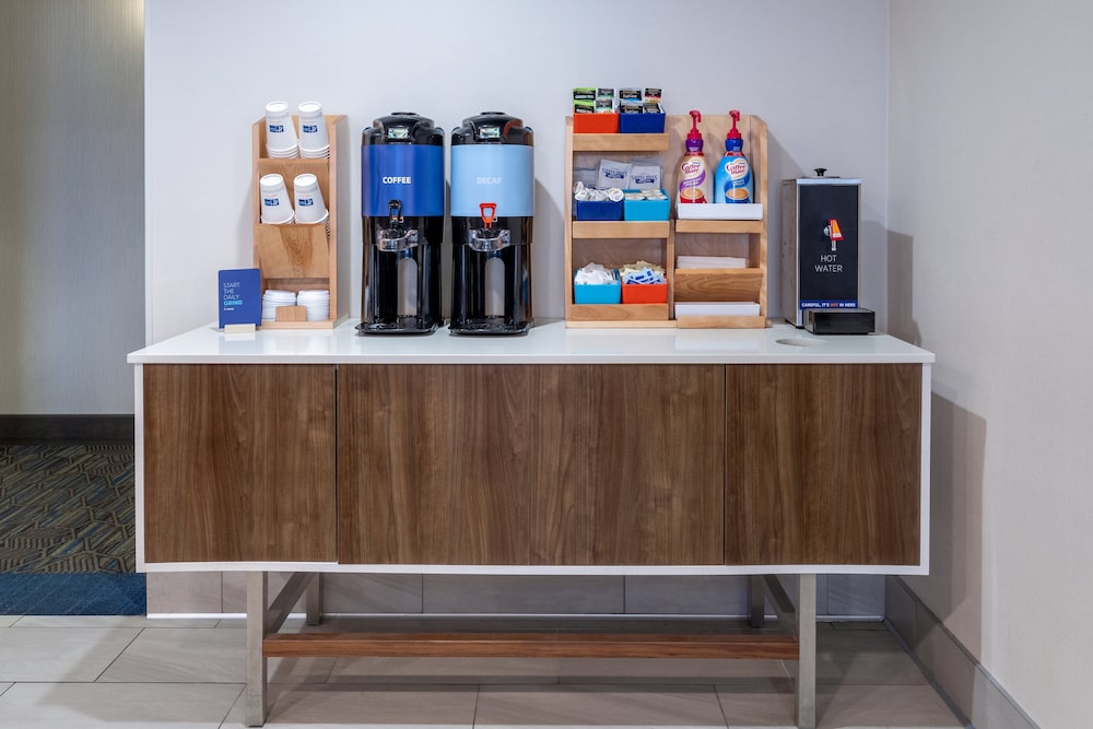 Holiday Inn Express & Suites Vadnais Heights by IHG - photo 58