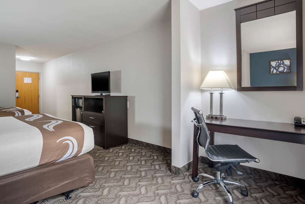 Quality Suites Baton Rouge East Denham Springs - photo 47