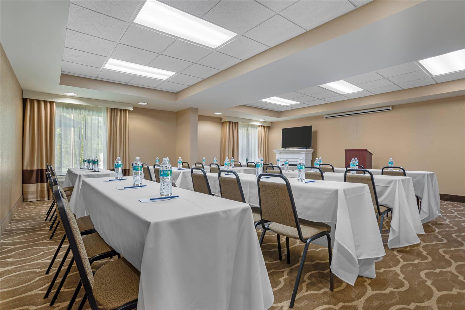 Comfort Suites Tallahassee Capitol University Area - photo 34
