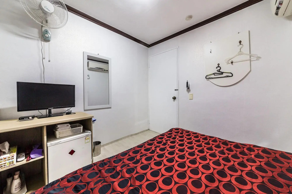 Myeonmok Serom - last minute hotel in Seoul