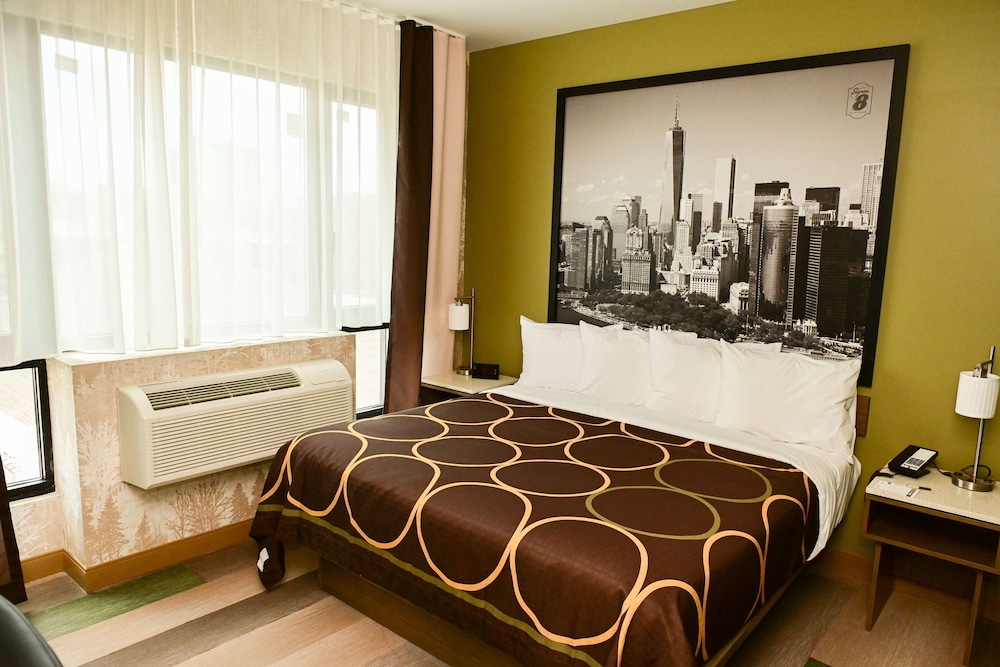 Super 8 by Wyndham Bronx Near Botanical Garden - photo 12