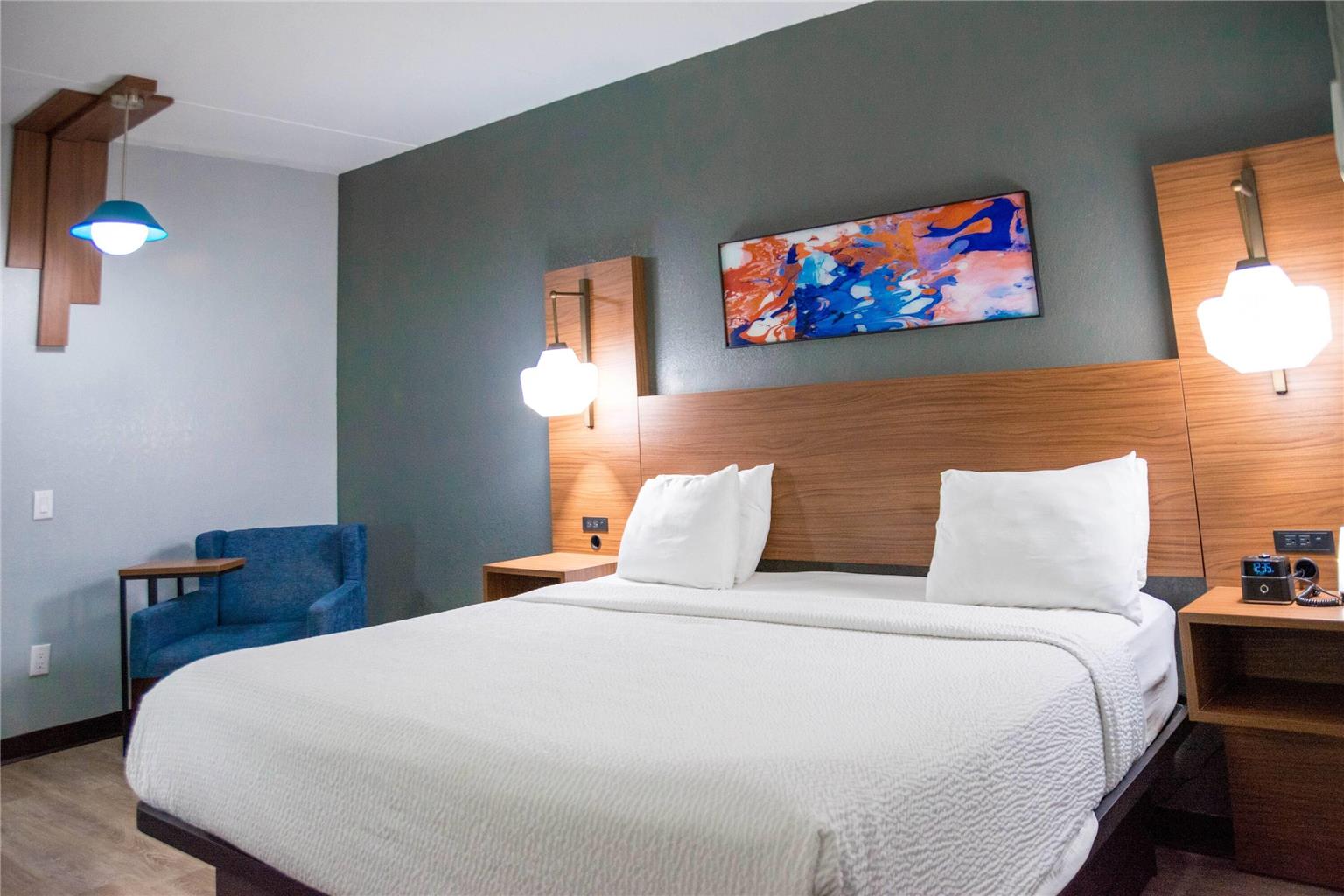 La Quinta Inn & Suites by Wyndham Fayetteville I 95 - photo 23