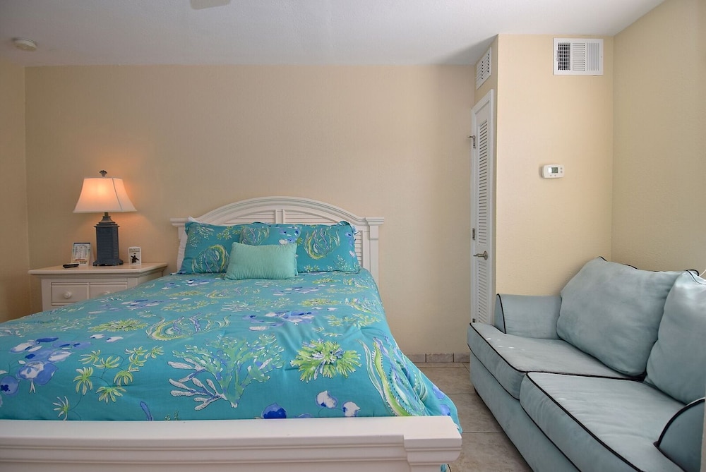 A Beach Retreat - photo 20