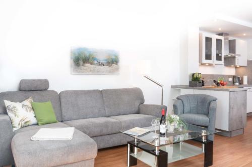 W6 Gästehaus Christian Westphal Str 60 Feriendomizil Hollich — 4-Star Luxury Hotel in Gromitz, Germany