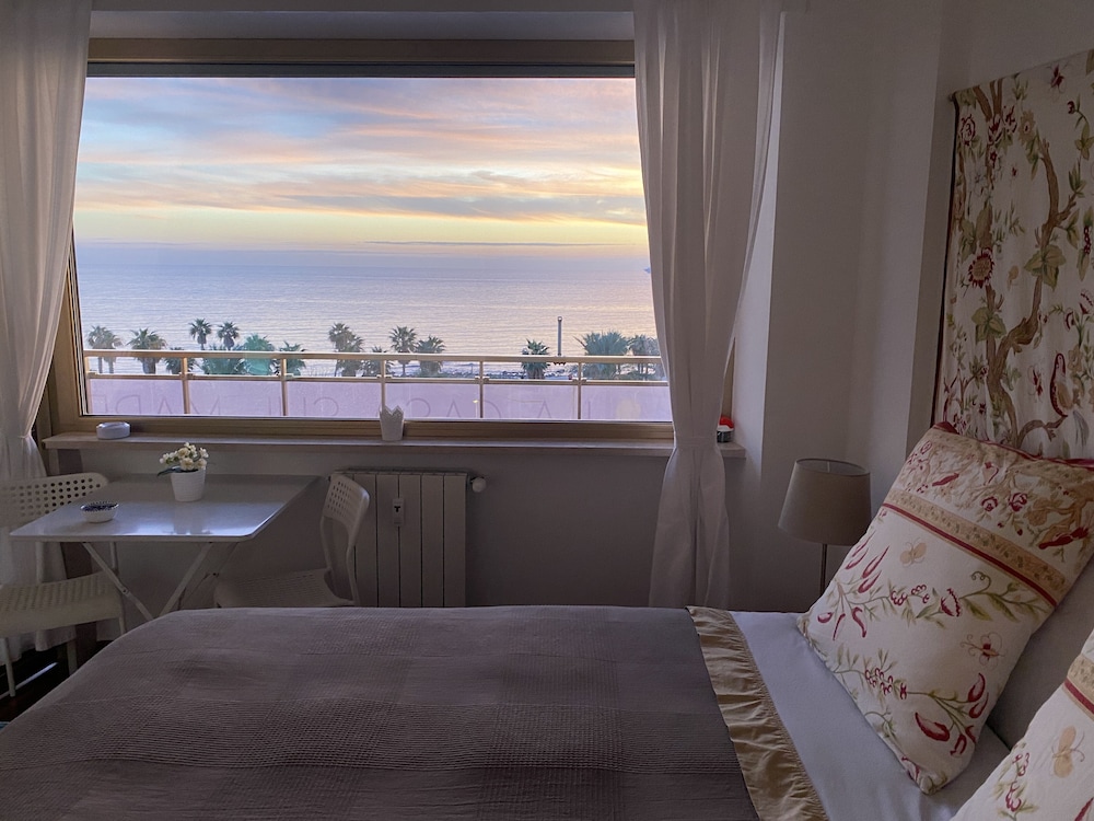 La Casa sul Mare — 4-Star Luxury Hotel in Civitavecchia, Italy