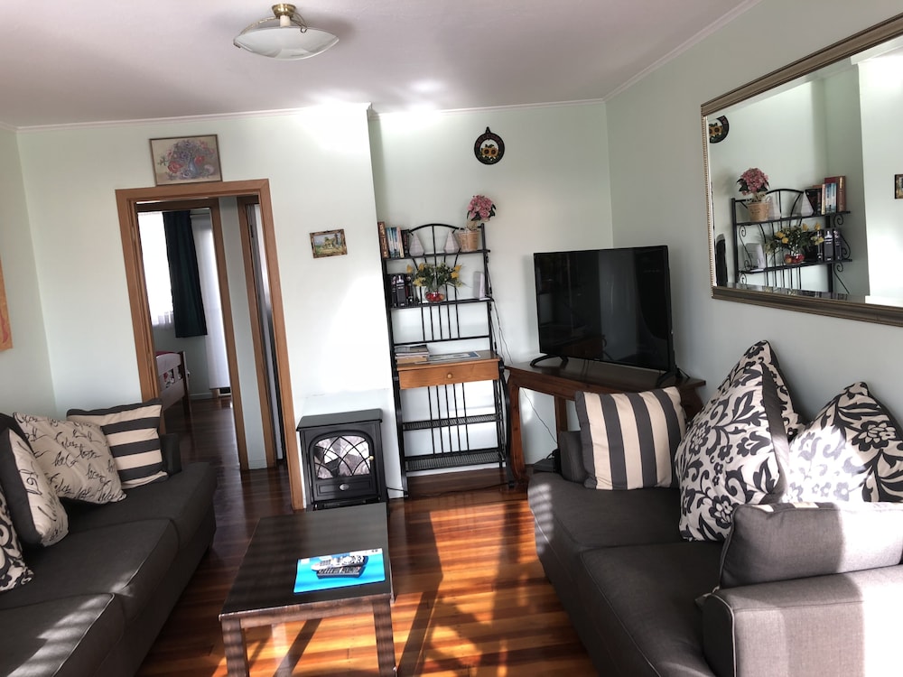 Matahari Bed and Breakfast — 4-Star Luxury Hotel in Upper Hutt, New Zealand