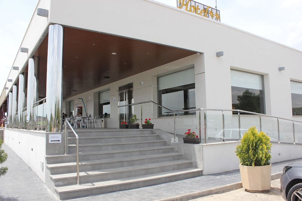 Hotel Las Canteras — hotel in Santa Cruz De Mudela