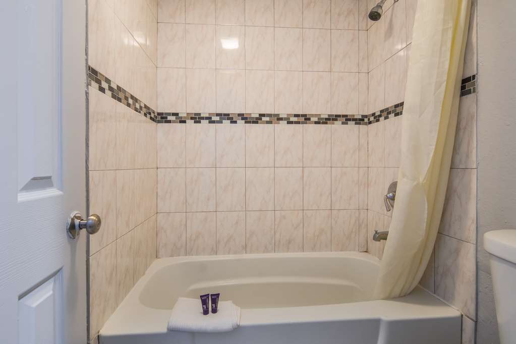 Knights Inn North Richland Hills - photo 8
