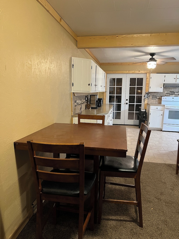 Chinook Winds Motel - photo 149
