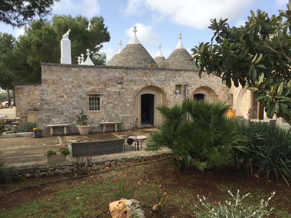 Masseria Battaglini - carbon neutral hotel in Martina Franca