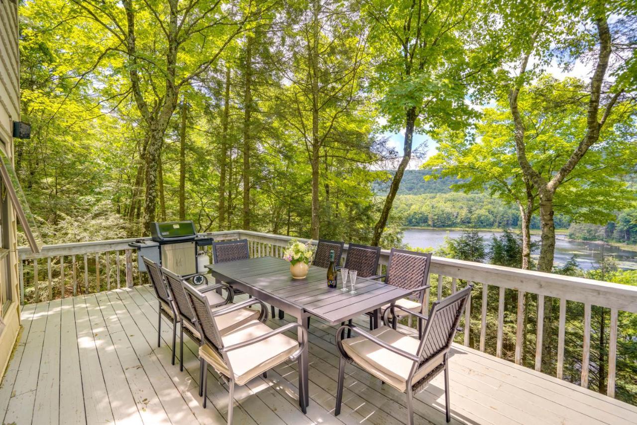 Great Barrington Lakeside Getaway With Kayak And Grill — Great Barrington