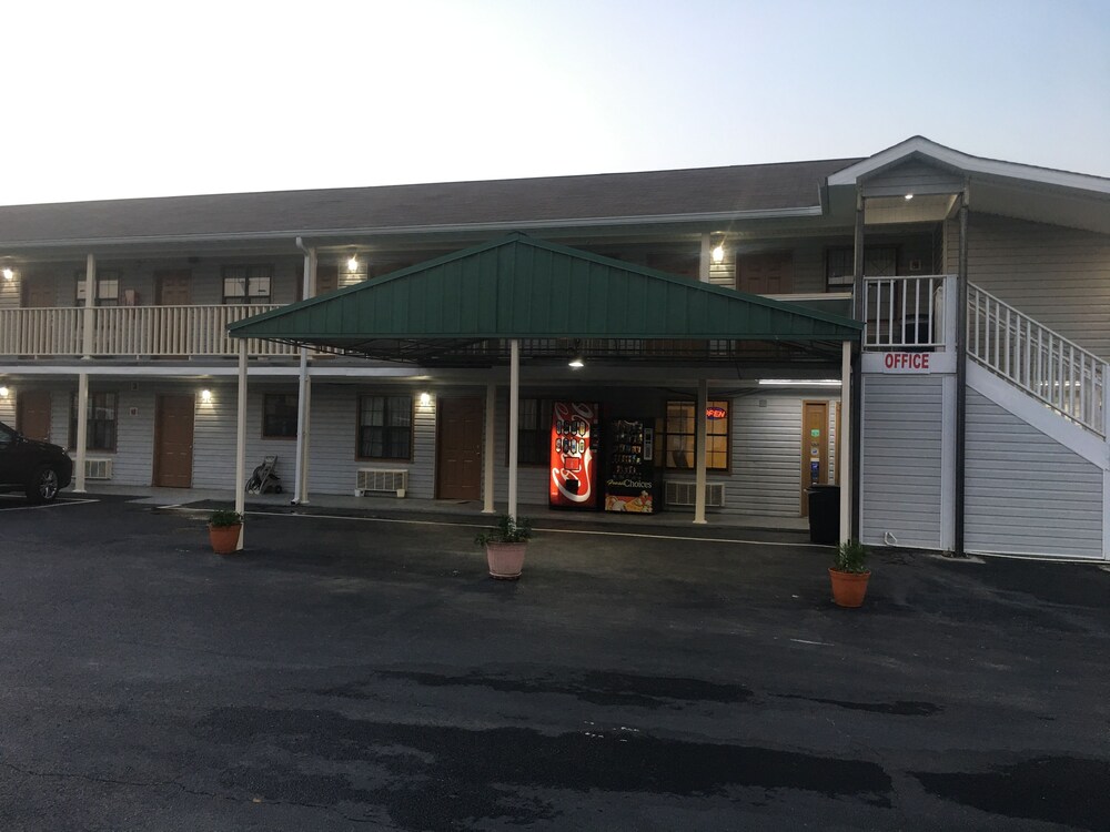 Loyalty Inn Hawkinsville - photo 20
