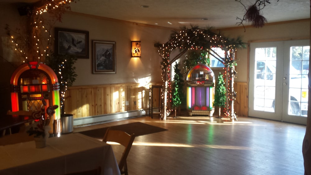 Daven Haven Lodge & Cabins - photo 3