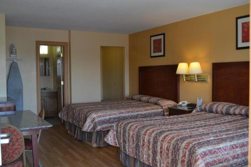 Deluxe Inn and Suites Weslaco - photo 16