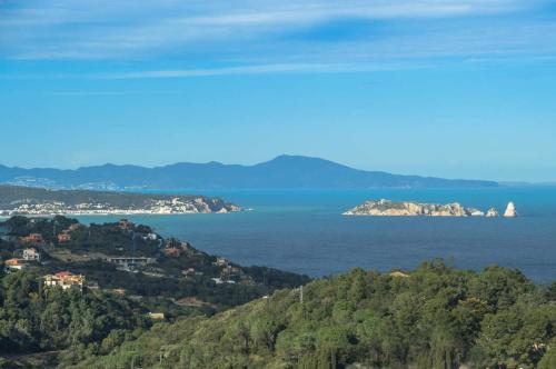 Villa B 29 — 4-Star Luxury Hotel in Begur, Spain