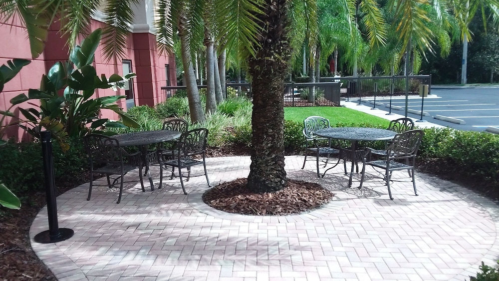 Hampton Inn & Suites Tampa Wesley Chapel - photo 36