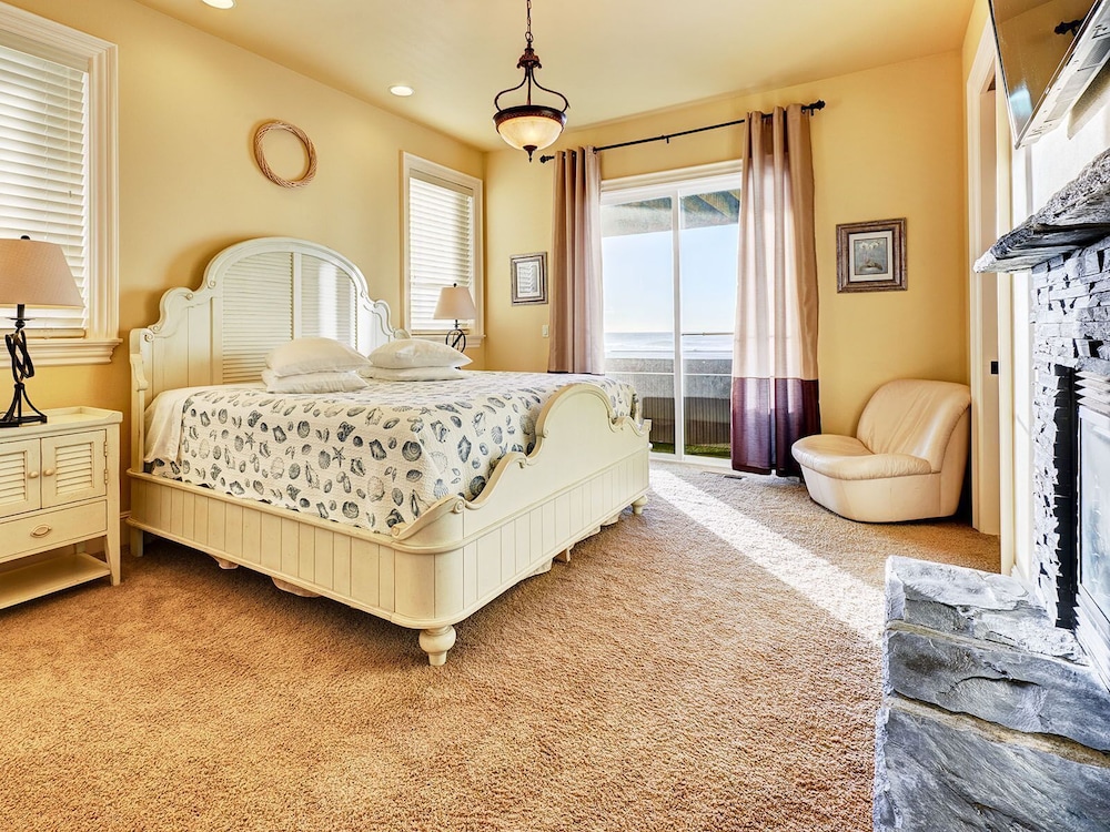 Admiral's Beach Retreat - photo 10