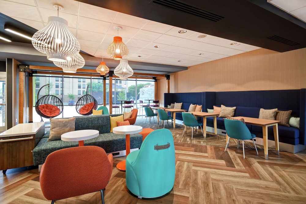 Tru by Hilton Louisville Airport - photo 2