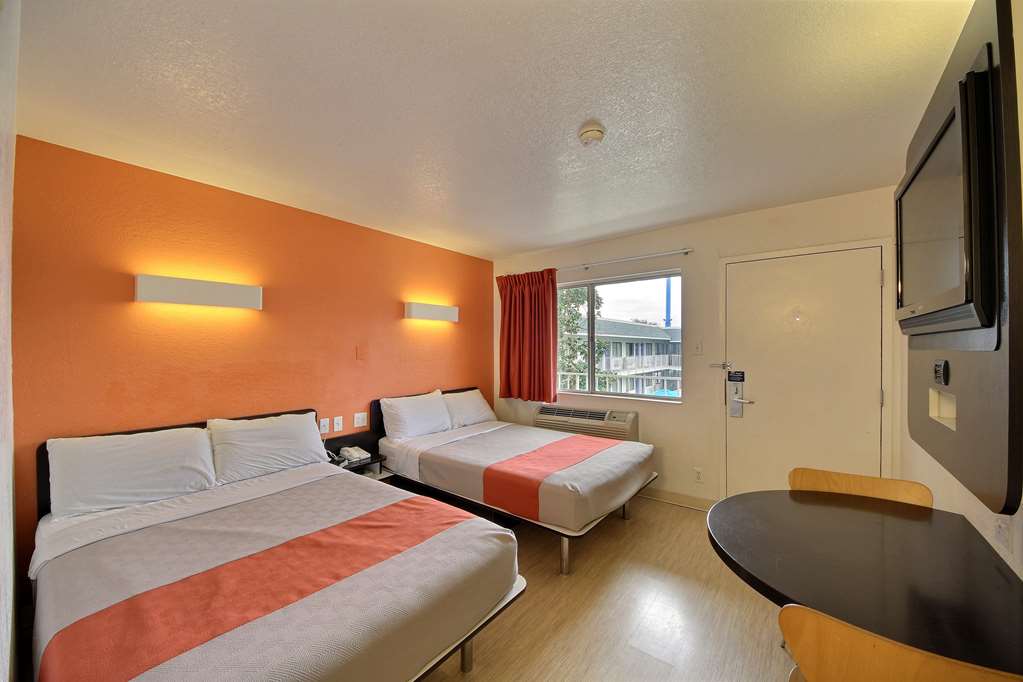 Motel 6 San Marcos TX - photo 7