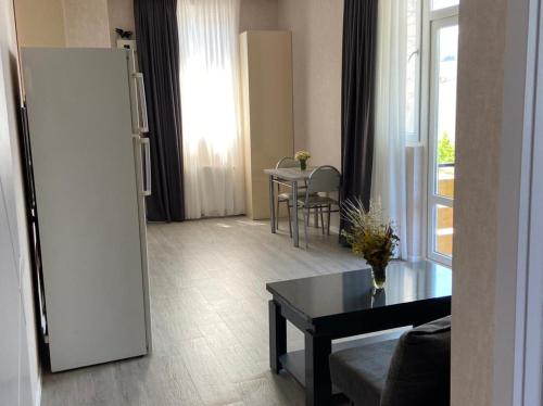 Nikas apartment with balcony in old Tbilisi