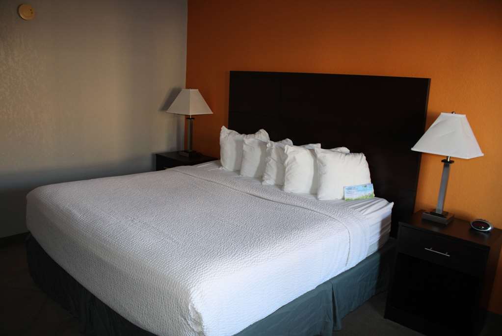 Days Inn by Wyndham Hays - photo 8