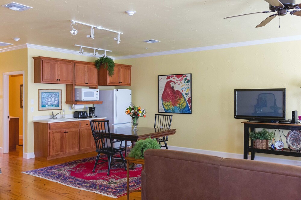 High Cotton Inn - photo 10