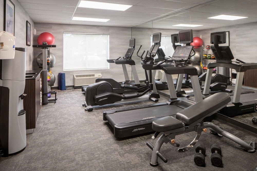 Fairfield Inn & Suites by Marriott Ft. Myers Cape Coral - photo 17