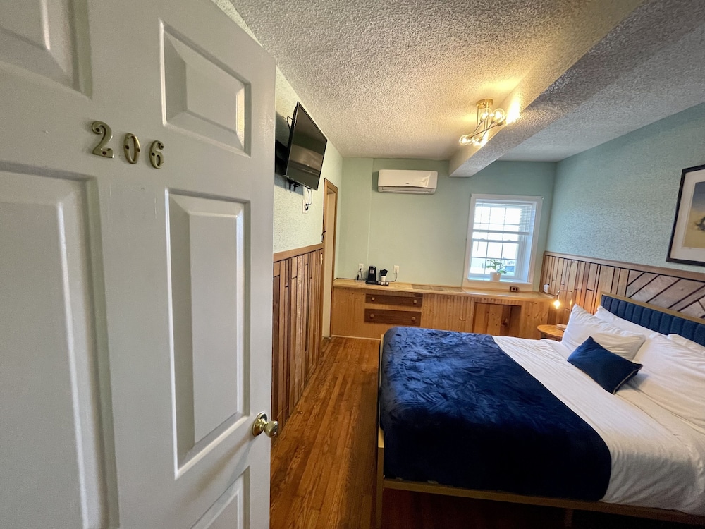 Skyline Village Inn - photo 14