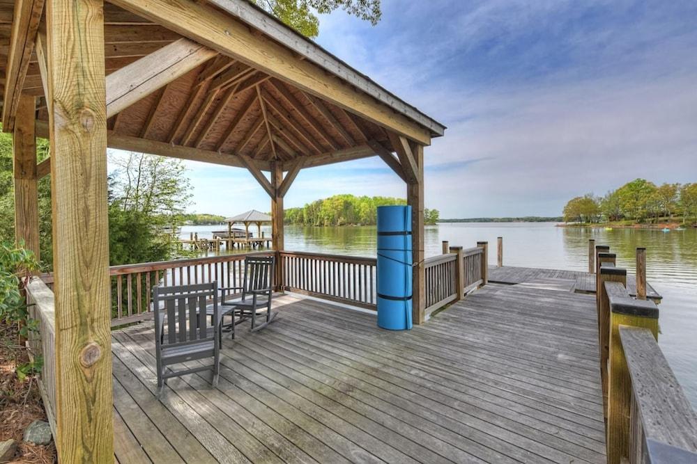 Private Dock Hot Tub Game Room Firepit Sunset Shores Resort The Homestead - photo 13
