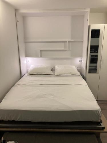 Studio Colonel Moll — hotel in Vaires-Sur-Marne