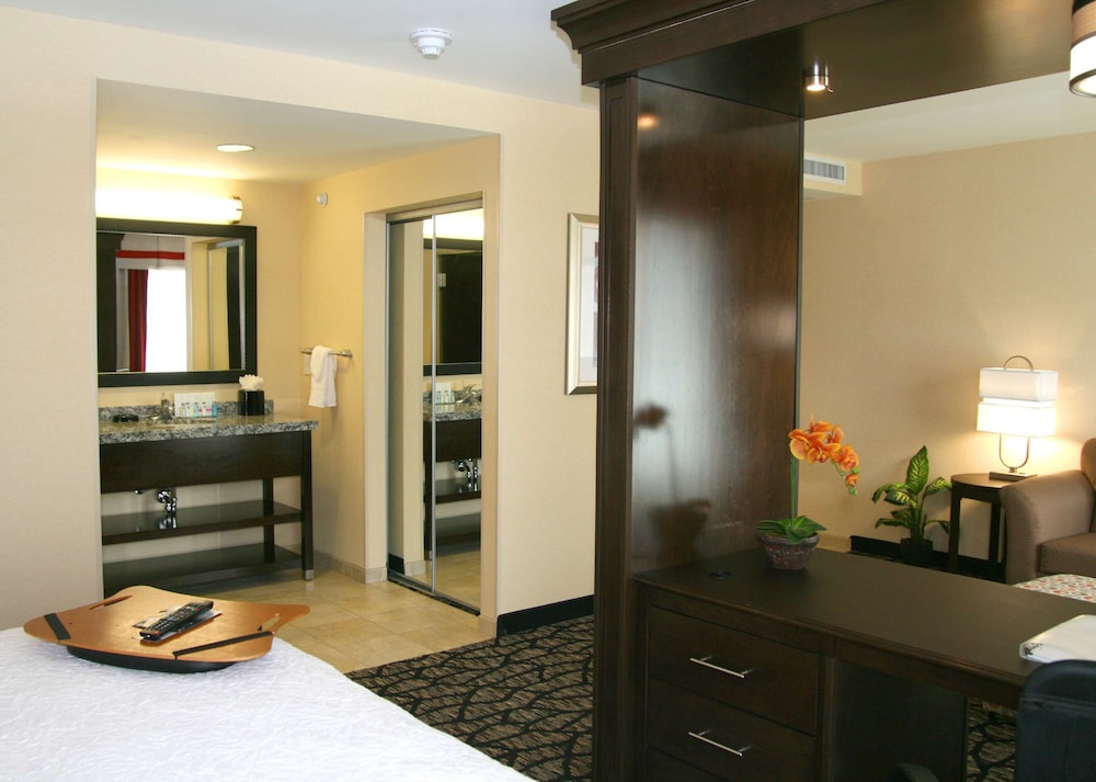 Hampton Inn & Suites Salt Lake City University Foothill Dr - photo 22
