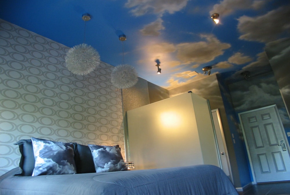 The Roxbury - photo 62